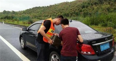 东港区永福道路救援